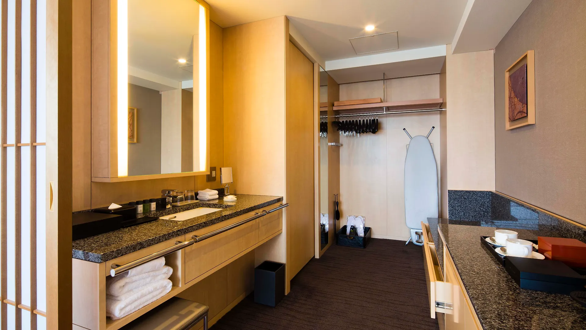 The Capitol Hotel Tokyu Tokyo 5*,  Japan